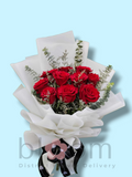 1 dozen Imported Red Roses